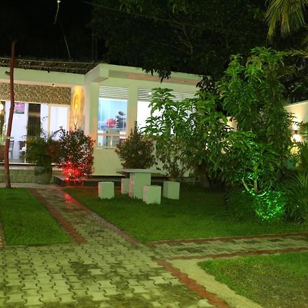 ווליגאמה Lotus Dreams Guesthouse מראה חיצוני תמונה